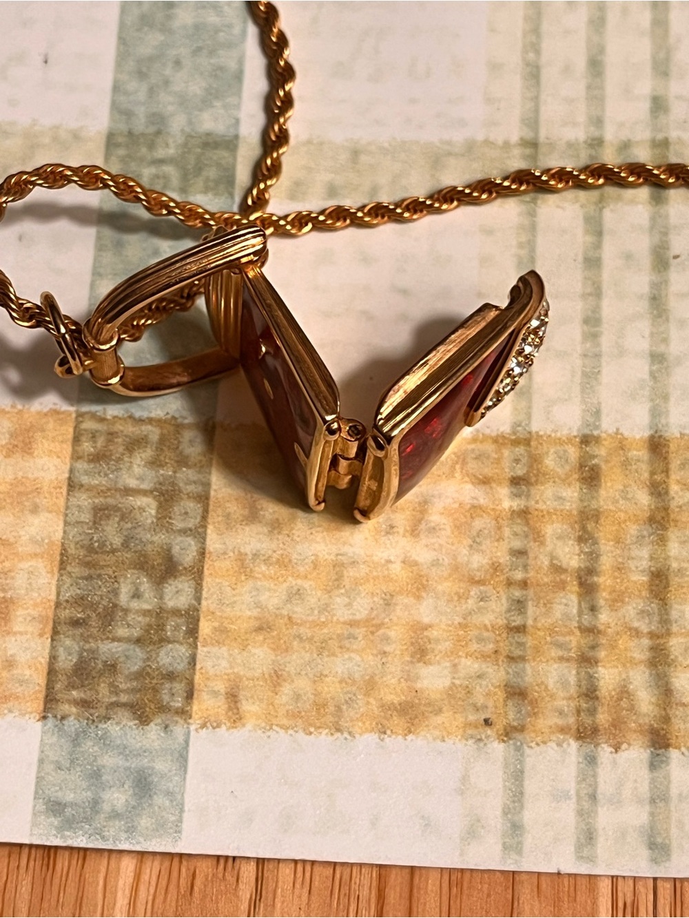 Swarovski Purse Locket Pendant Necklace Crystal Red Enamel Vintage Swan Opens - Picture 10 of 11